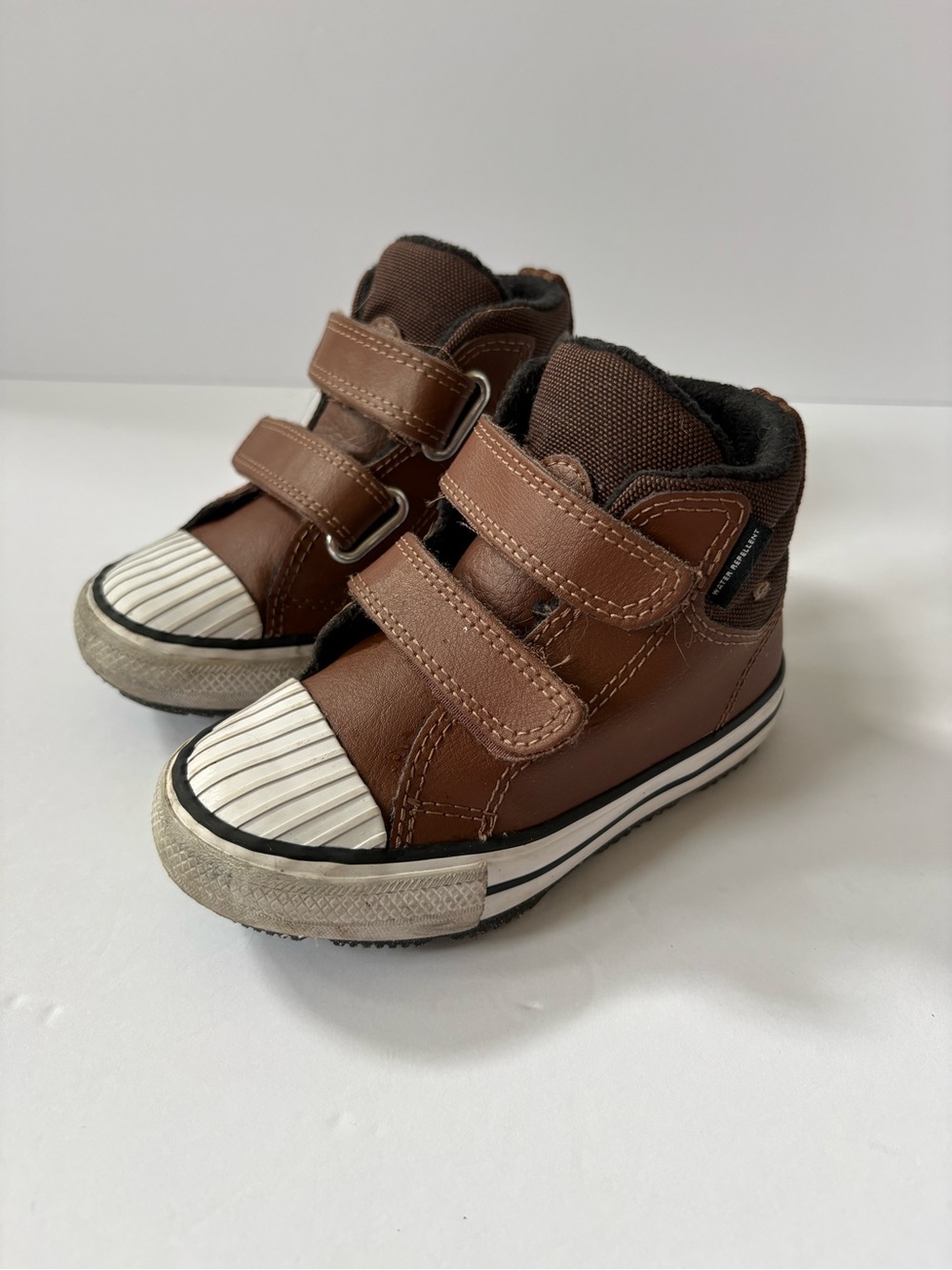 Converse Kids' Chuck Taylor All Star Berkshire High Top Sneaker Brown 8 Leather